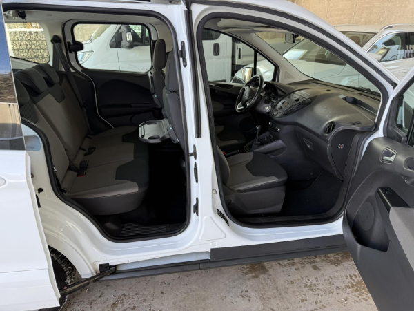 FORD TOURNEO COURIER / 1.5 / Duratorq TDCI DV5